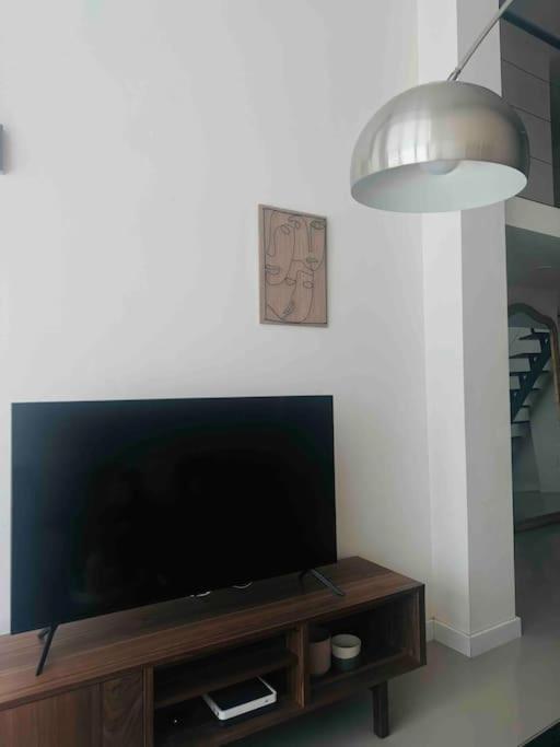 Apartamento Guadalquivir Севилья Экстерьер фото